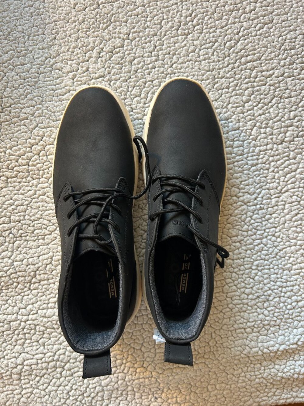 Izod -- palmer black shoes, memory foam, Mens 8.0